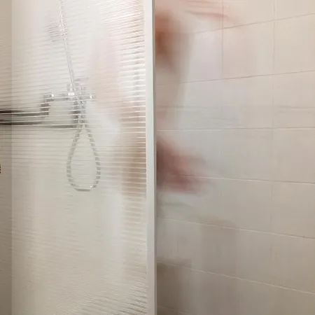 Economy B2 Budget * Larissa