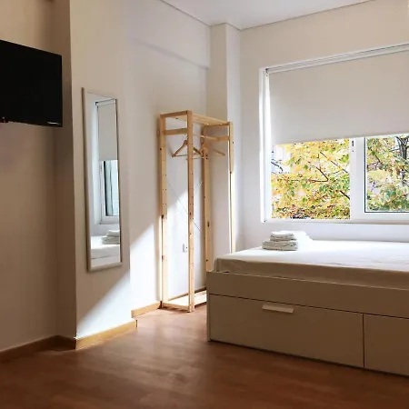 Economy B2 Budget * Larissa